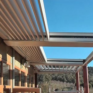 retractable louvre pergola, retractable roof