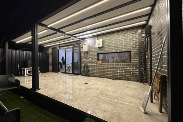 Retractable Louvre Pergola installation Doncaster East Melbourne