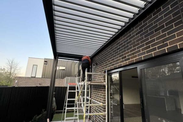 Louvre roof pergola installation Balwyn VIC 3103