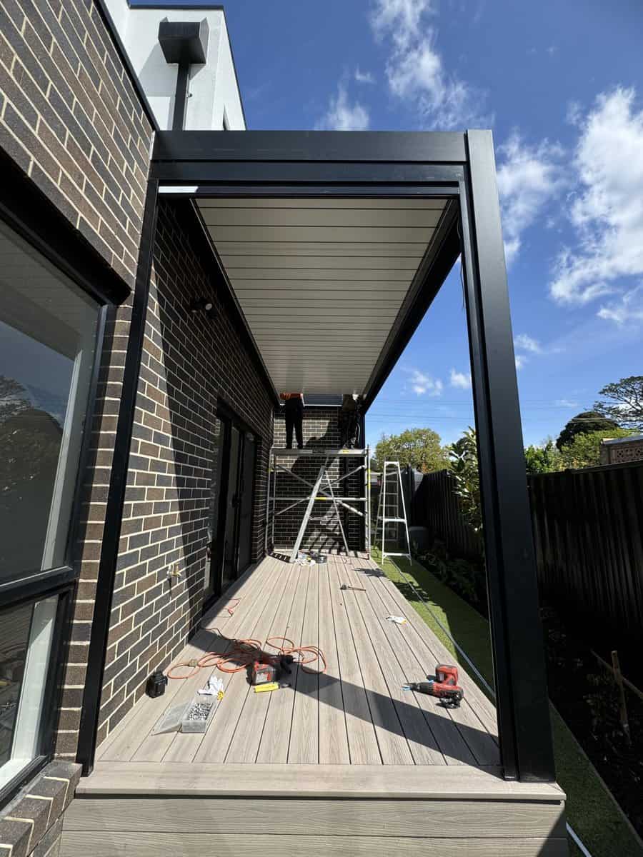 Louvre roof pergola installation Balwyn VIC 3103